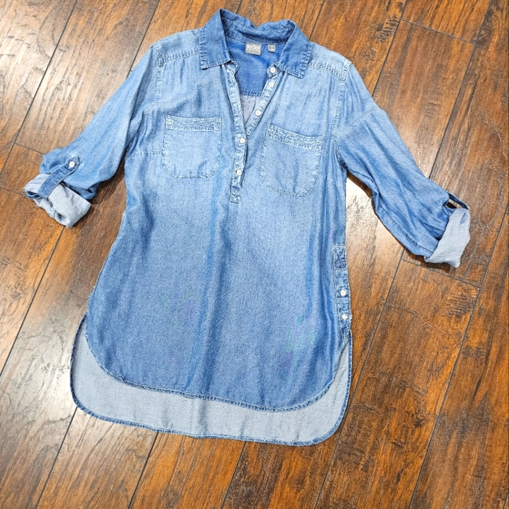 Small HiLo Lyocell Chambray Tunic length Shirt